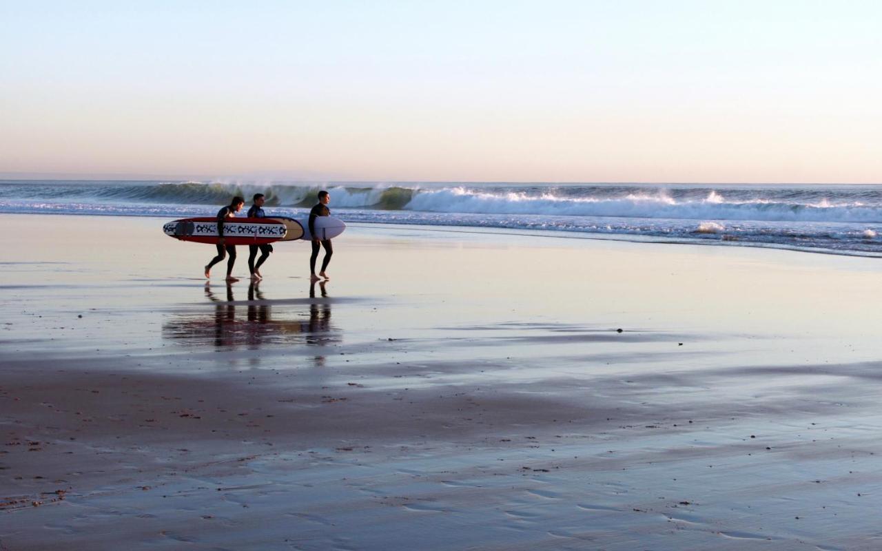 Mahara Caparica Surf Camp Ngoại thất bức ảnh